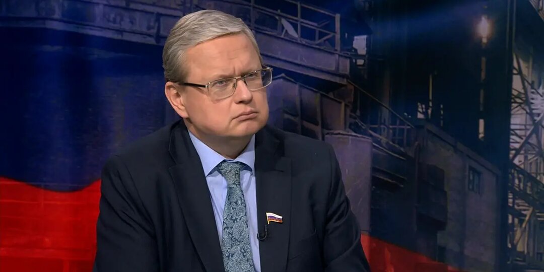 Делягин разоблачил ложь чиновников одним вопросом: "На меня посмотрели, как на идиота"