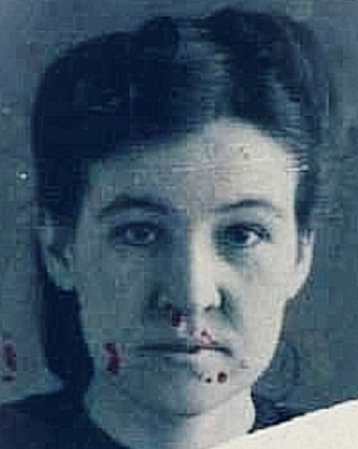 Фото из личного дела Гладышенко Раисы Андреевны. 