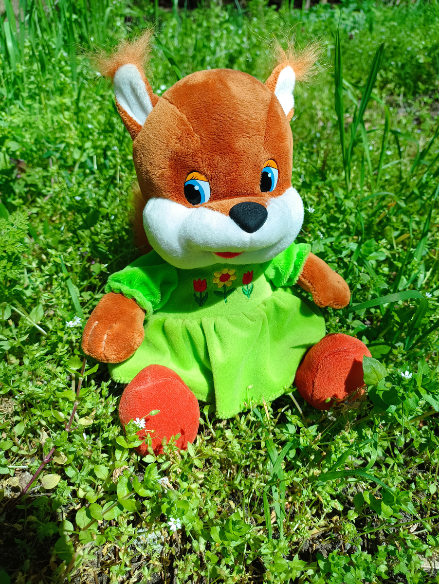 Белочка Земляничка.