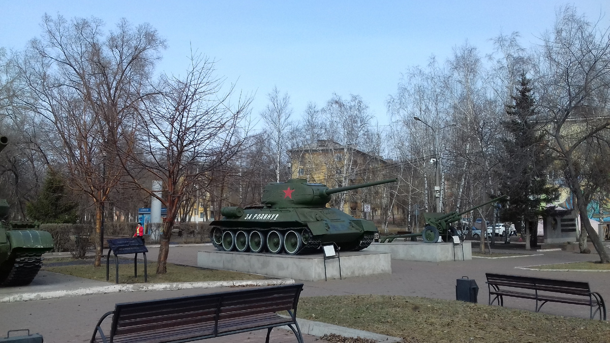 Улица Академика Вавилова в городе Красноярске.