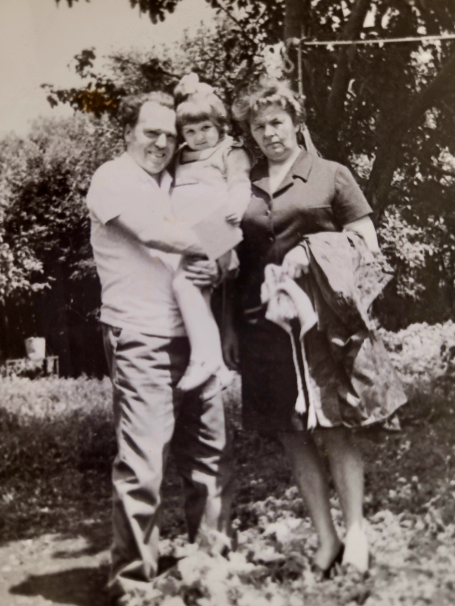 Бабушка Зоя, дедушка Илюша и я