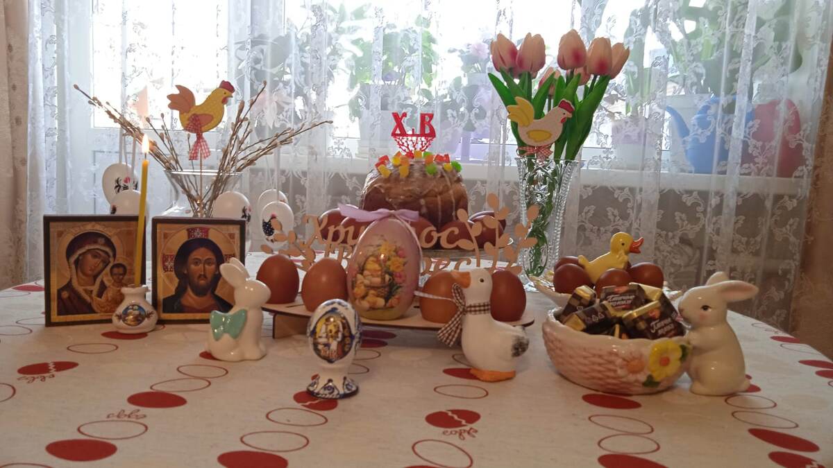 Прислала сестра. 