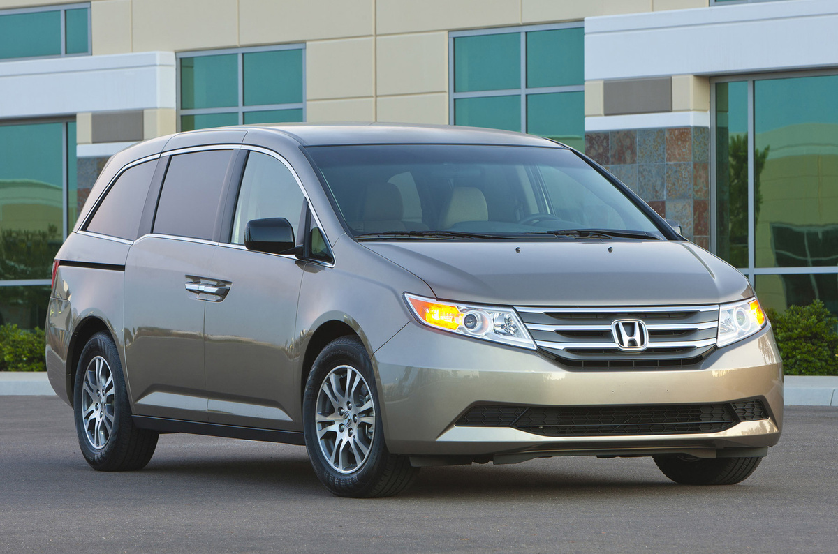    ### Honda Odyssey (2013 г.в.) Рейтинг качества и надёжности (J.D. Power): 78/100 Рейтинг надёжности (RepairPal): 3,5/5 Количество жалоб (NHTSA): 191   
Honda