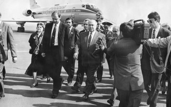  📷    70-летие отмечает первый в новой России губернатор Оренбуржья Владимир Елагин Белов Михаил Александрович