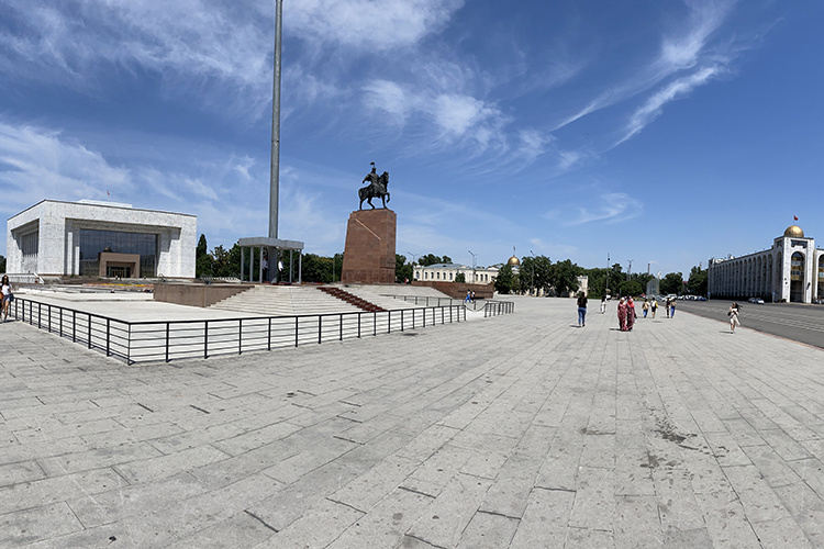    Несмотря на то, что у Москвы могли быть формальные претензии к Бишкеку, Кремль предпочел стратегию сдержанности, направленную на деэскалацию возможного конфликта.   
 Фото предоставлено Азатом Ахуновым