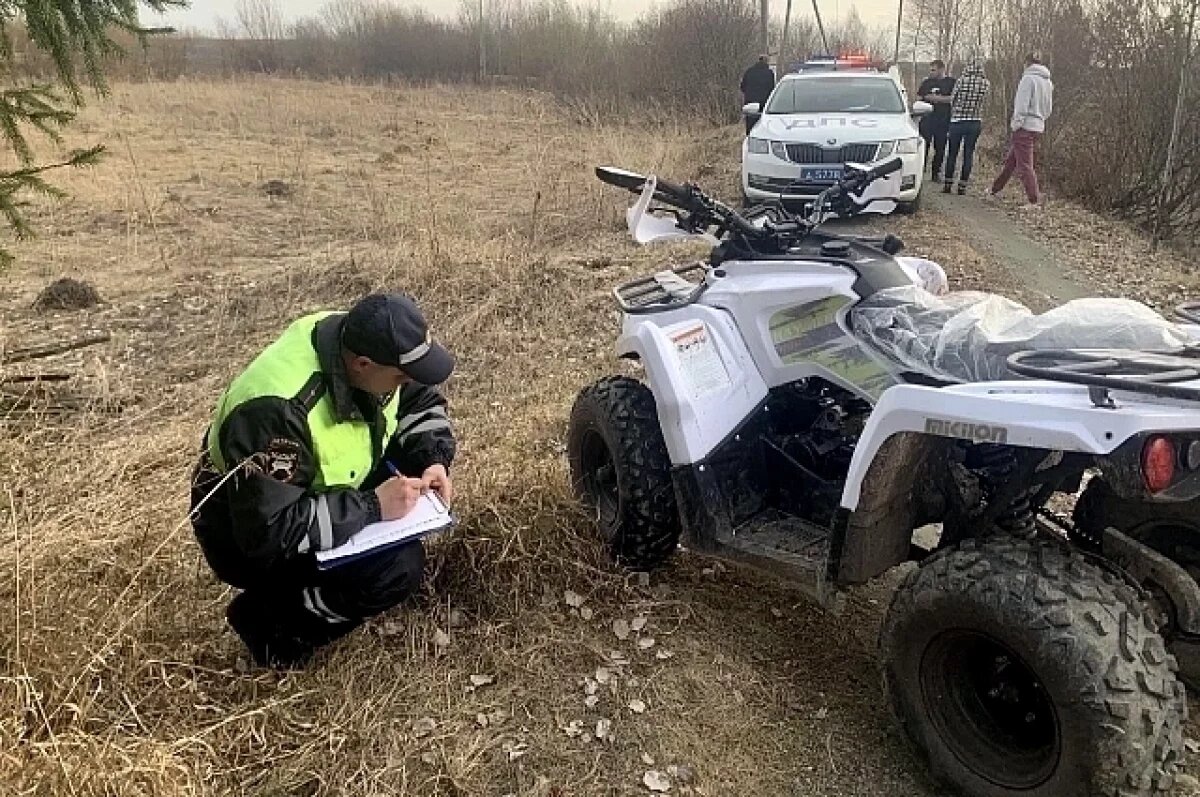    18-летний уралец на квадроцикле въехал в опору линии электропередачи