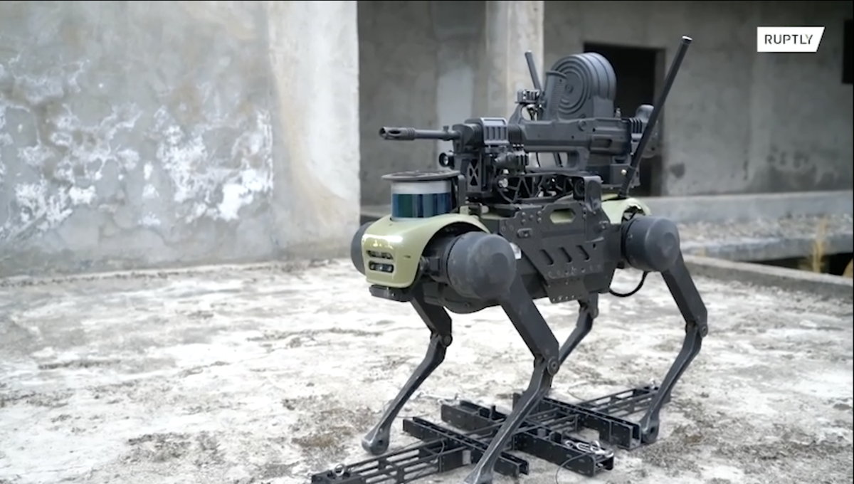 Китайский робот-десантник  Yandex.ru