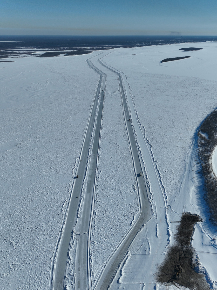 Зимник через Лену