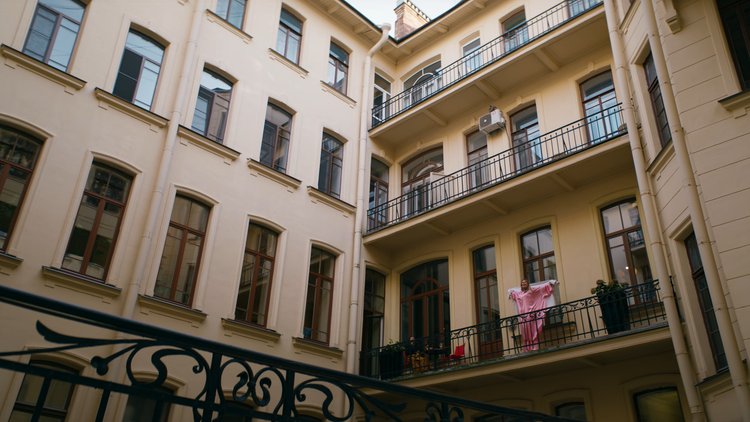    Кадр из сериала «Беспринципные в Питере»