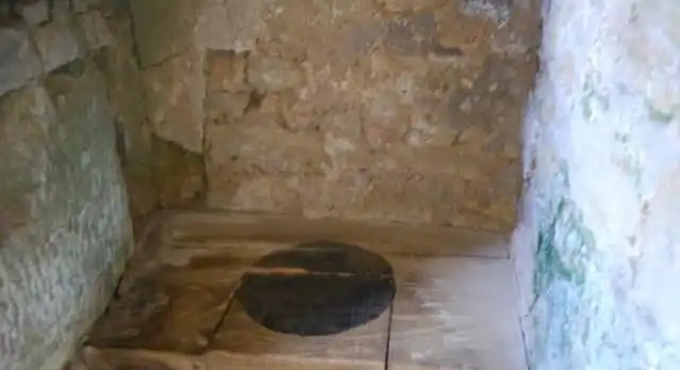 Туалет при династии Тан