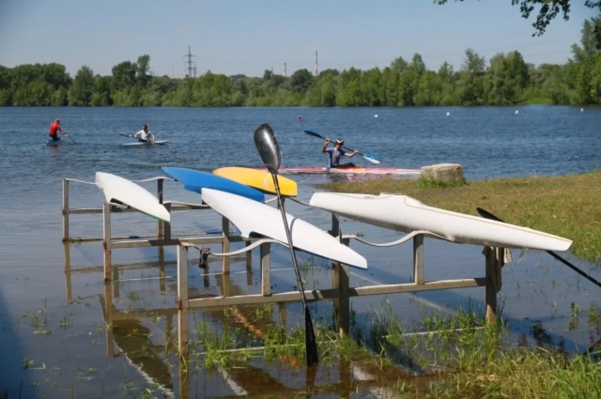    В Ленобласти два человека утонули, катаясь на байдарке на Ладожском озере