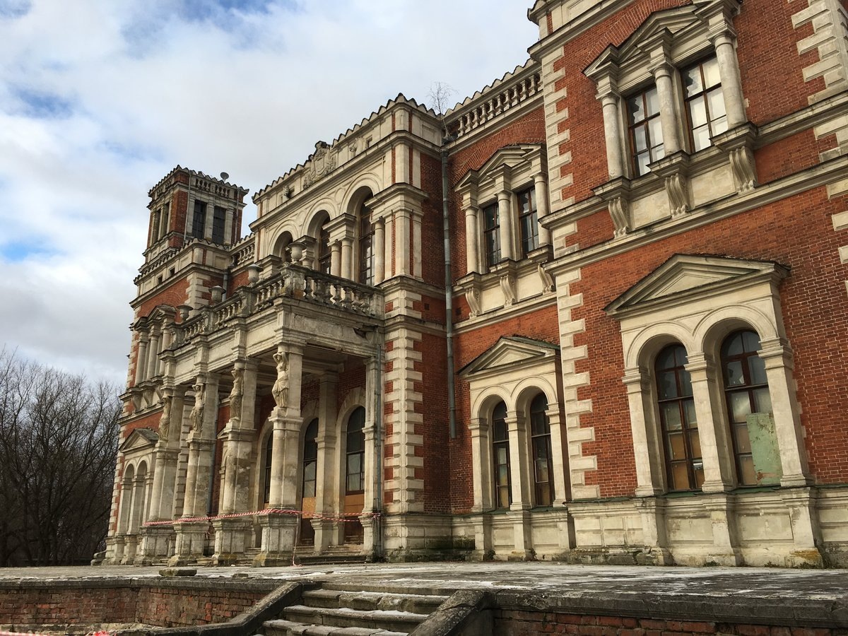 Источник: https://autosprite.ru/foto/usadba-vorontsovoy