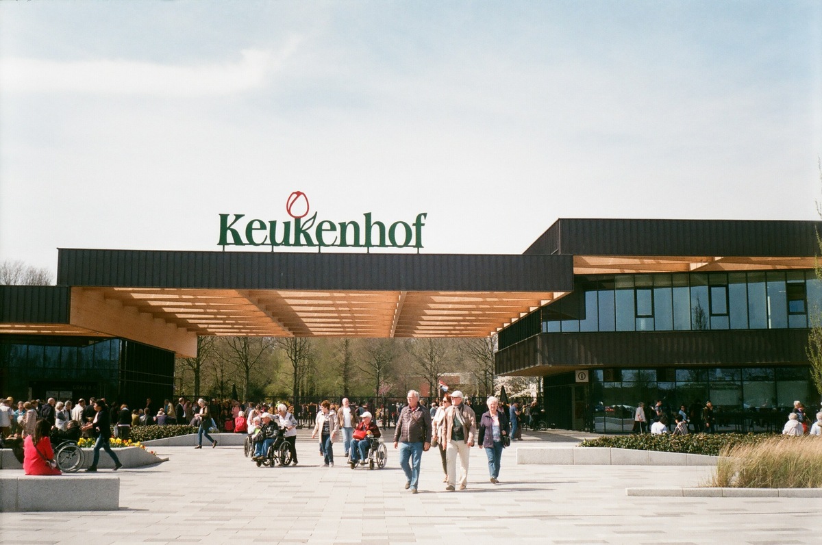 Keukenhof по-русски — кухонный двор. Фото: Kirill Sirazheev / Unsplash