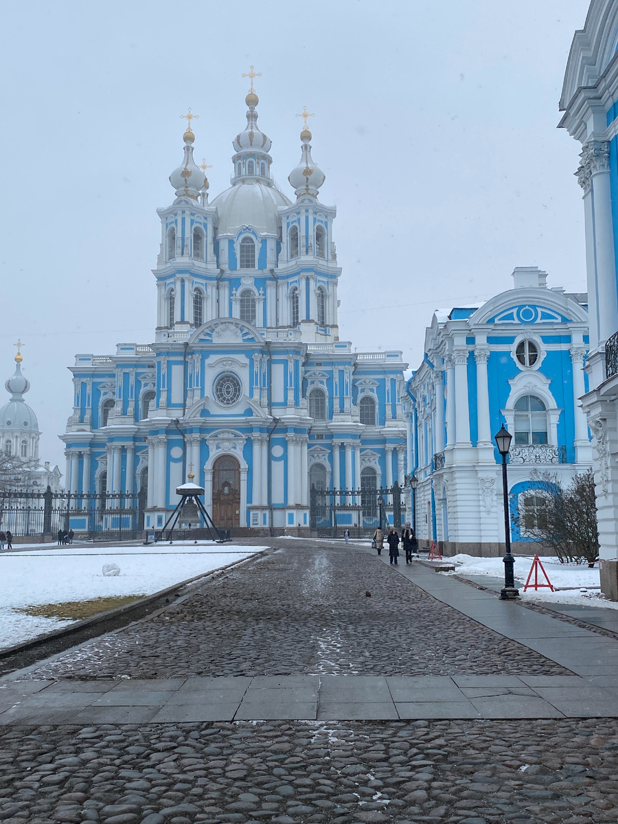 Смольный собор, здесь и далее фото автора