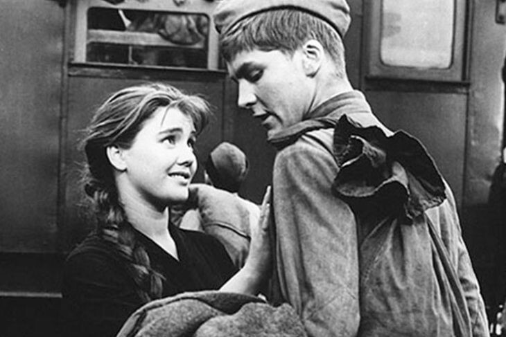     / Источник: Кадр из к/ф «Баллада о солдате», реж. Григорий Чухрай. 1959. СССР