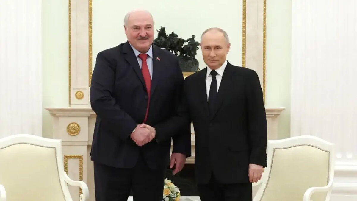    Александр Лукашенко и Владимир Путин