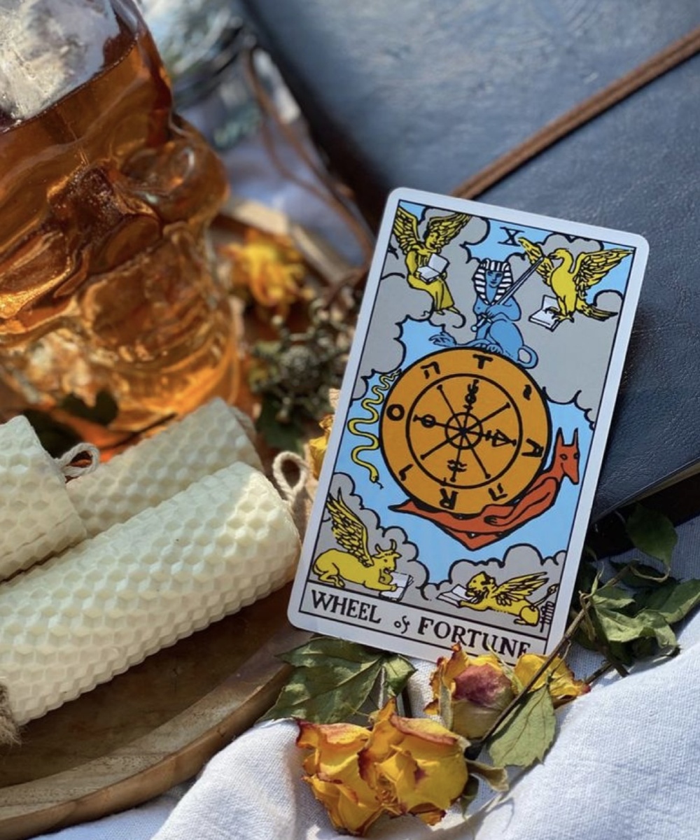 Колесо фортуны - десятая по счету карта таро (старший аркан)