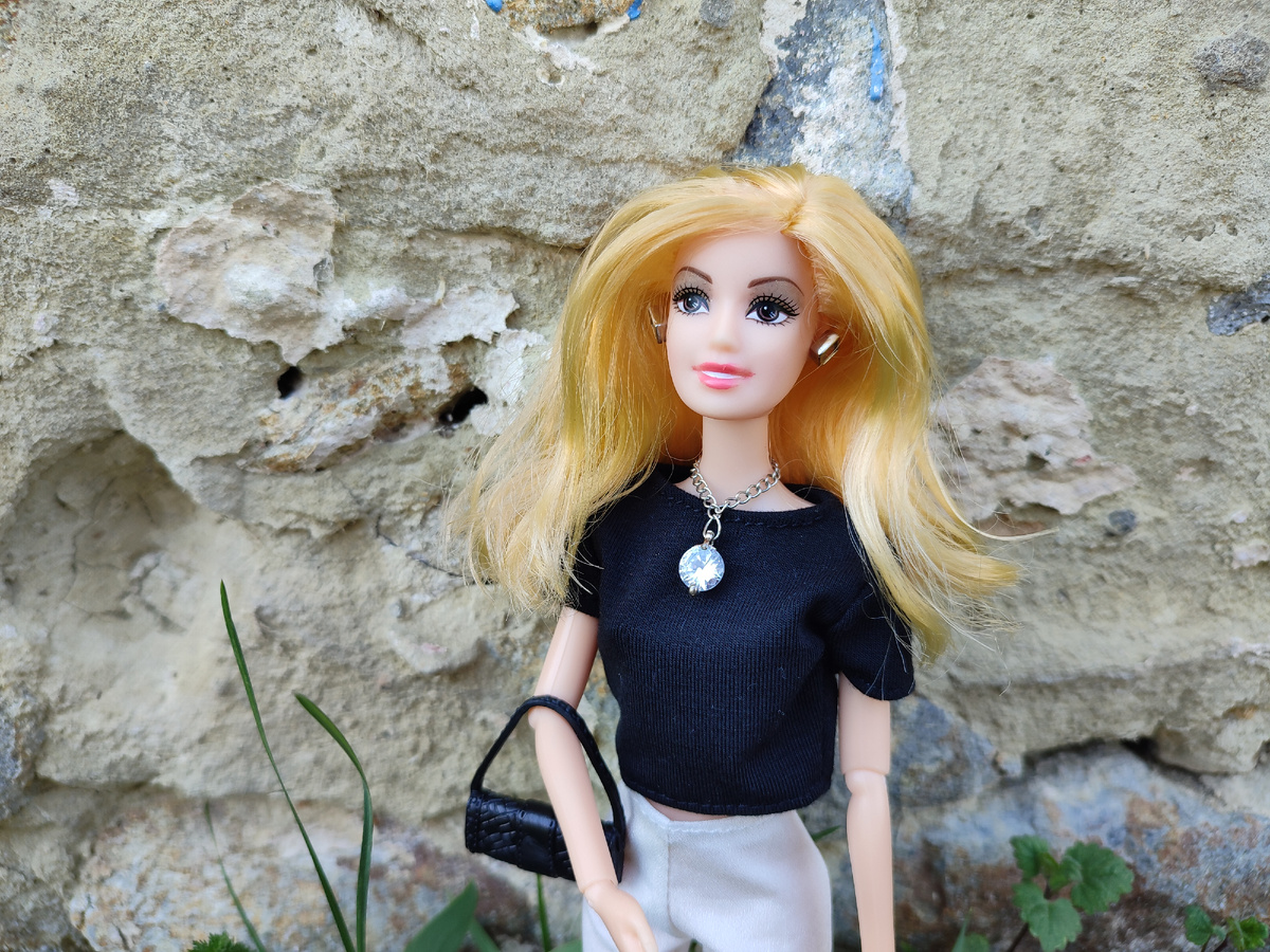 Теперь моя Аврора выглядит вот так. Как по мне отстричь весь этот пушистый пи#дец было лучшим моим решением. 