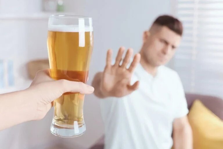    Оренбургские врачи ответили на вопрос — совместим ли алкоголь и донорство крови Белов Михаил Александрович