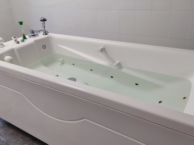     Молодые исследователи рассказали, что сейчас работают над созданием «эликсира» молодости. Фото: Архив МК в Великом Новгороде