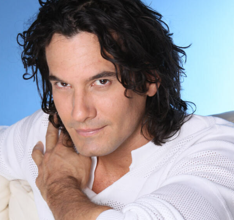 Марио Симарро