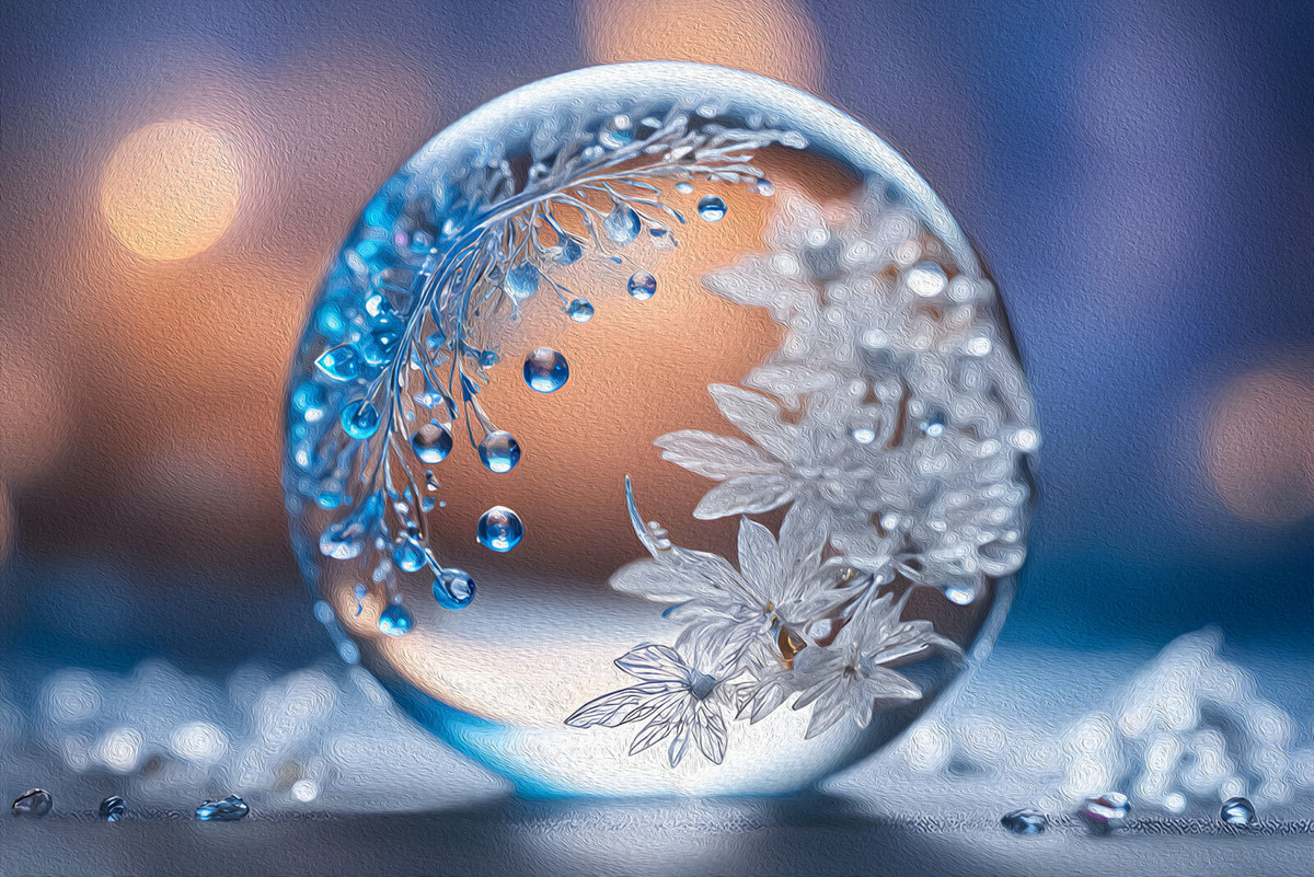 Хрустальный шар стоял на месте