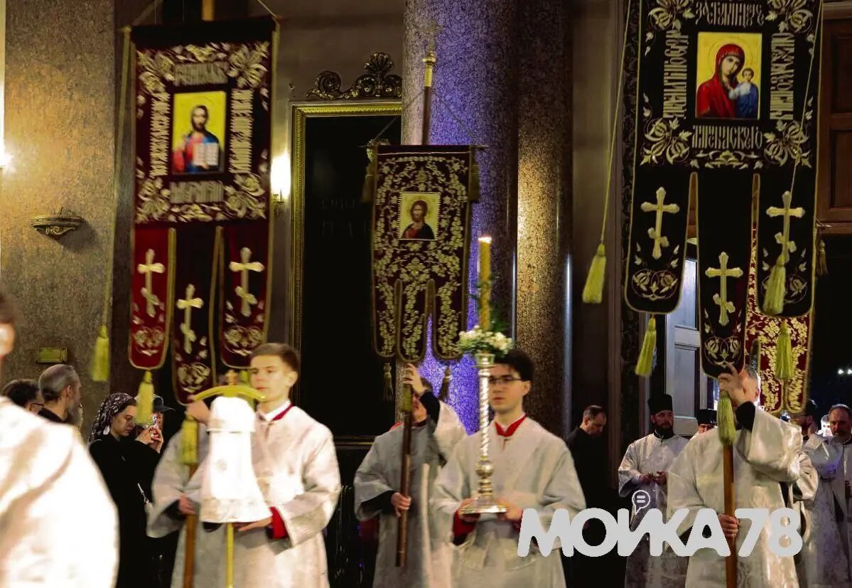    Богослужение в Казанском соборе 20 апреля 2025 года. фото: Мойка78