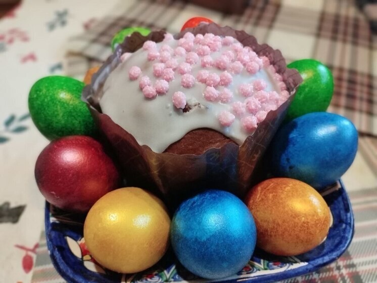     Людям с повышенным холестерином и проблемами с сердцем следует и вовсе съесть одно яйцо. Фото: Архив МК в Великом Новгороде