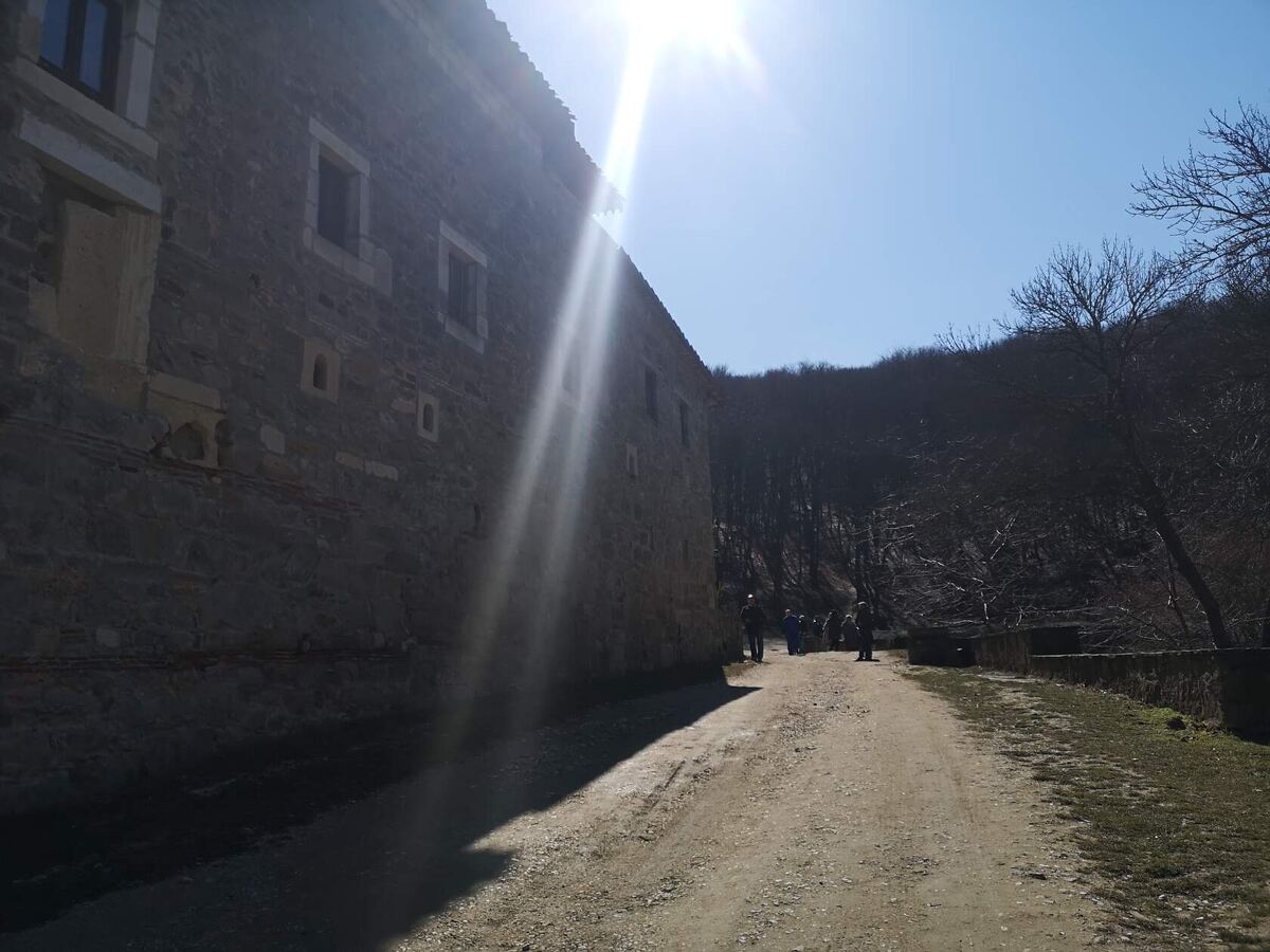 Армянский монастырь Сурб-Хач. Просто для картинки. 