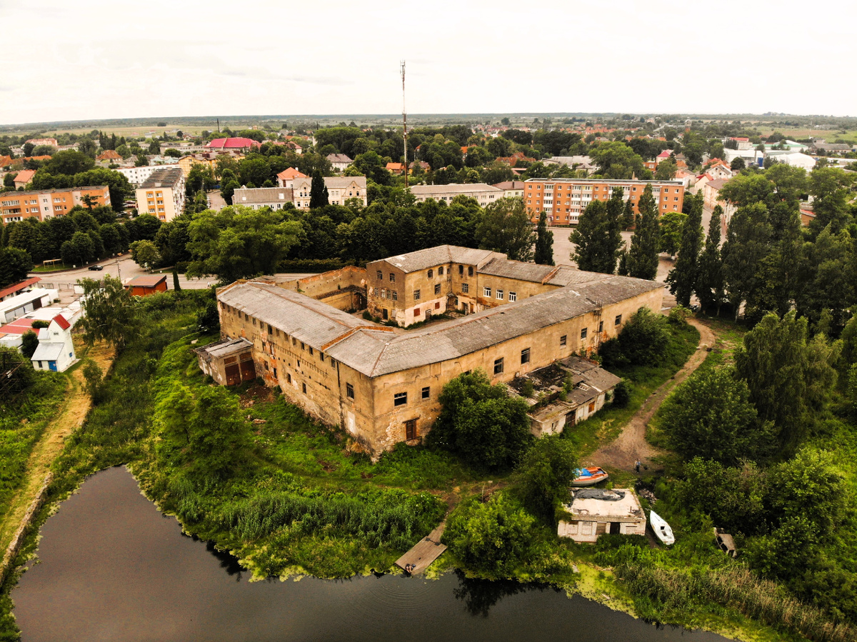 Замок Лабиау всё ещё стоит