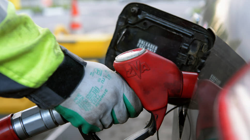 В Татарстане за неделю подорожали почти все виды топлива.📷Фото: Дмитрий Лебедев / Коммерсантъ