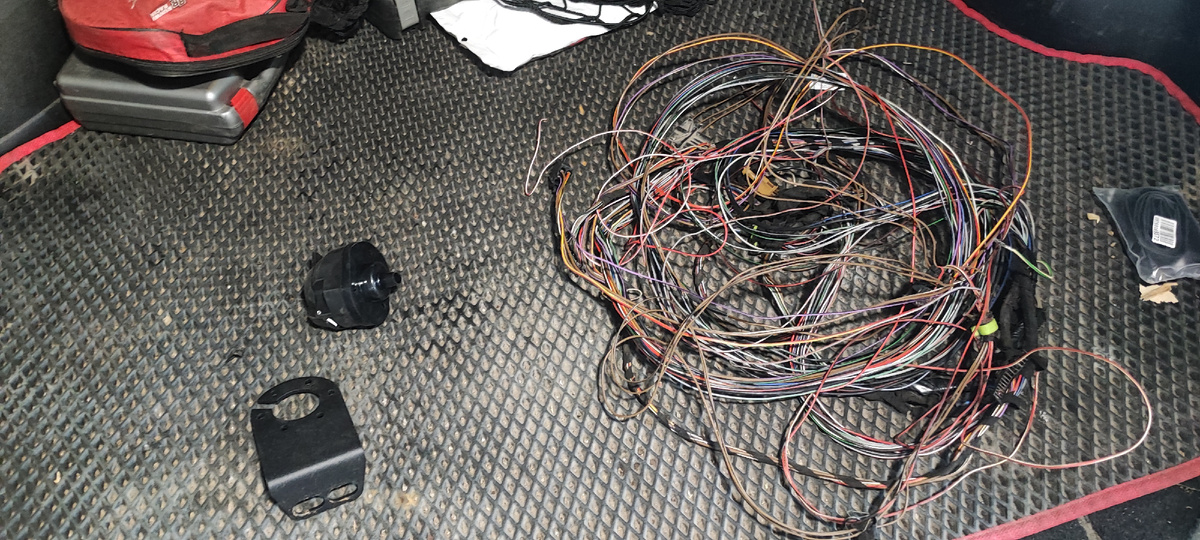 Если статья будет полезной, поставь палец вверх👍 и  подпишись на канал!)