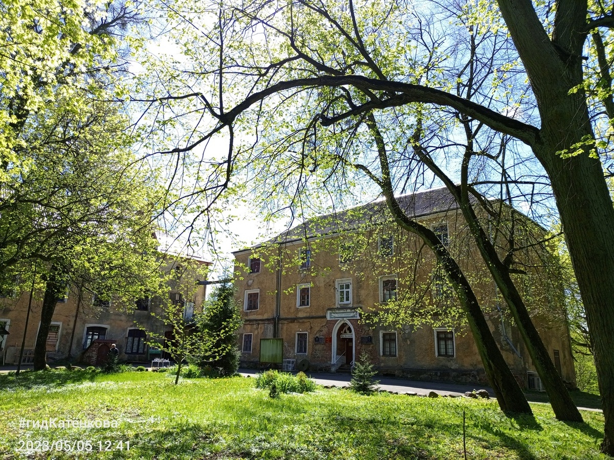 замок Вальдау. Рекомендую к посещению правый флигель, что на фотографии - там интересный музей!