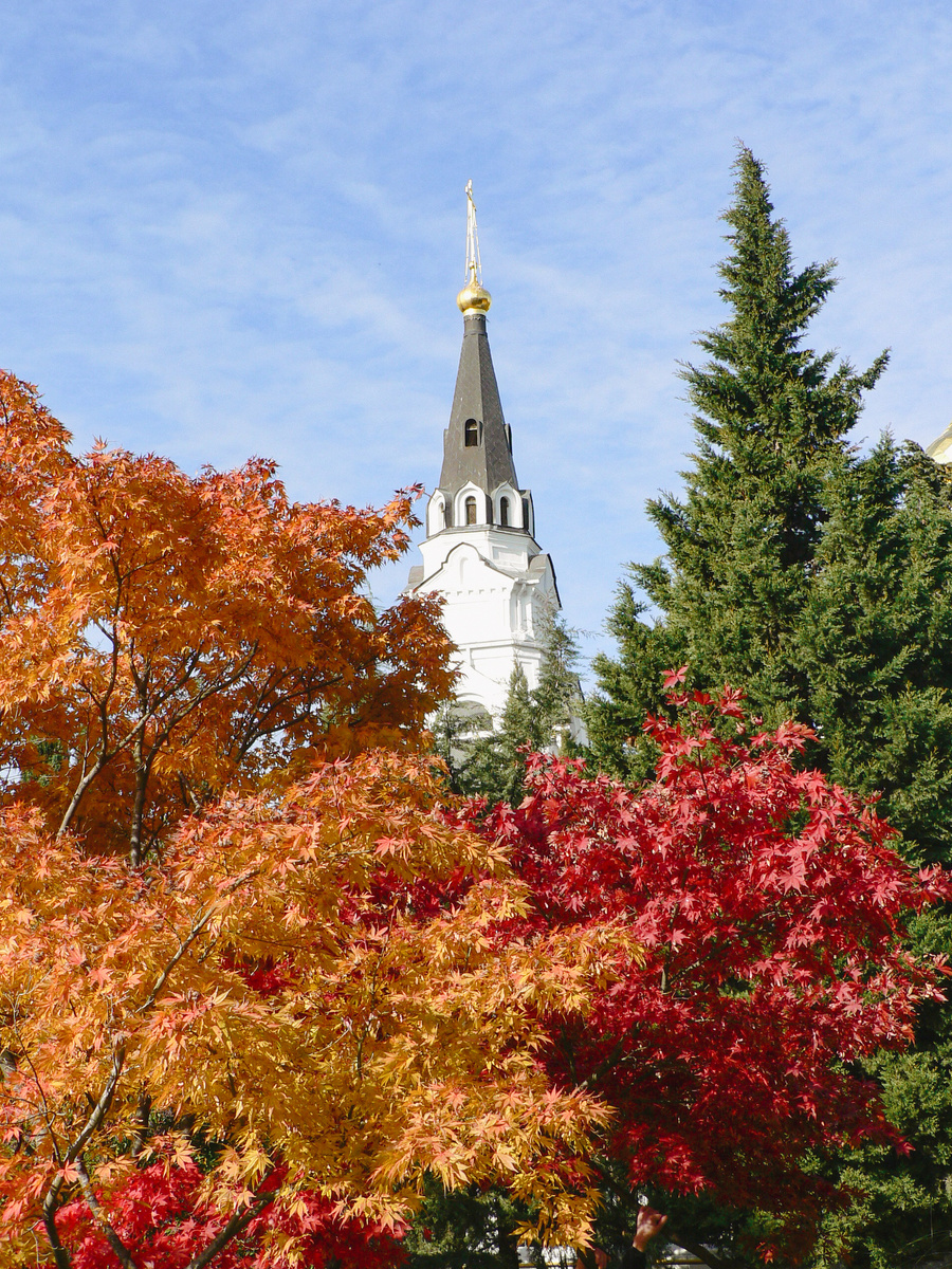 Храм в осень 2011 года