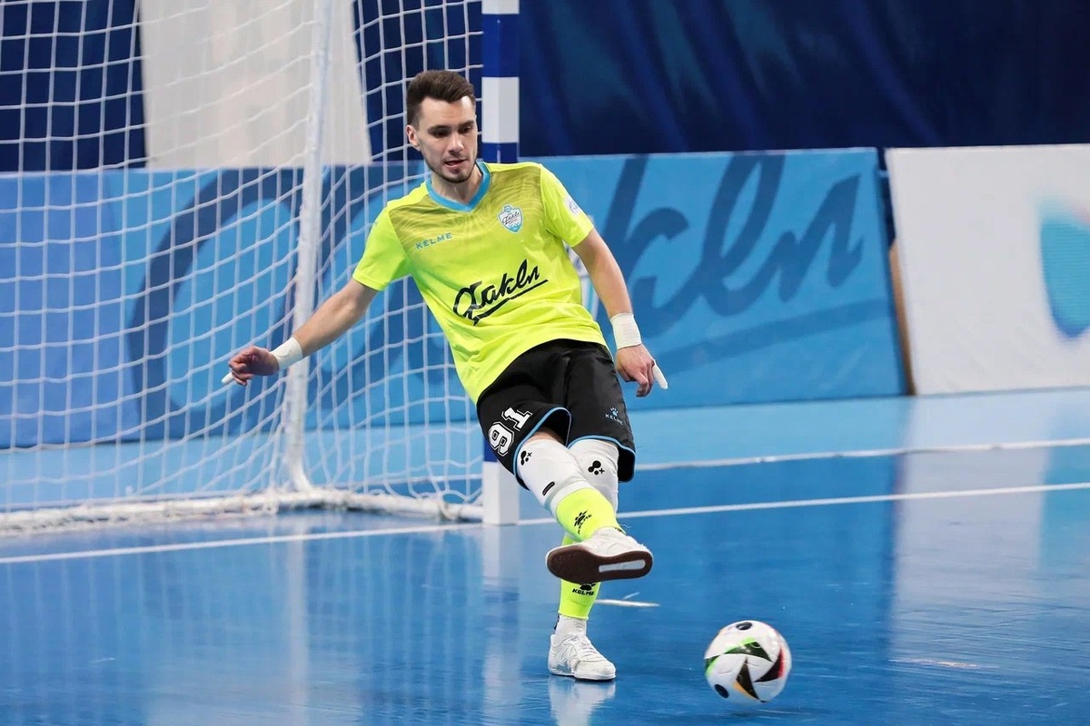    Сургутский МФК «Факел» вышел в четвертьфинал плей-офф Высшей лиги