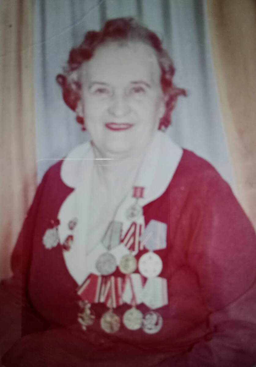 Красавцева Антонина Петровна (12.02.1922 - 03.12.2010)