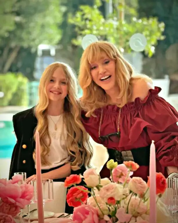 Алла с дочерью Лизой