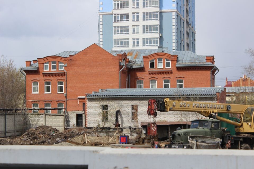    Стройка на улице Приречной, 12. Источник: Евгения Кочеткова