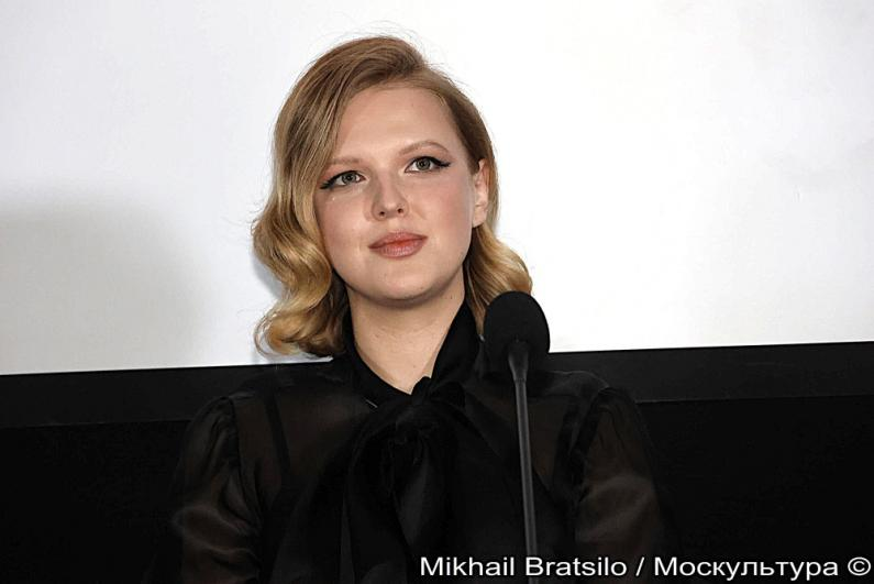 Стася Толстая