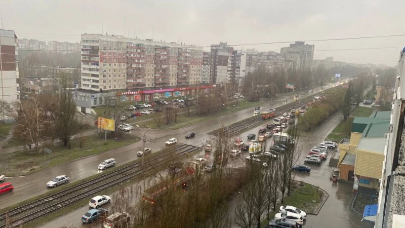     Пробка на улице Попова Попова Алина