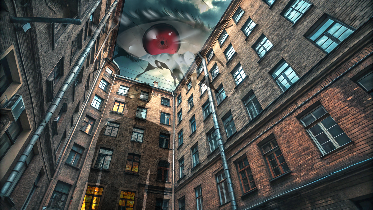 Этот двор знает тебя в лицо. Уже поздно отворачиваться