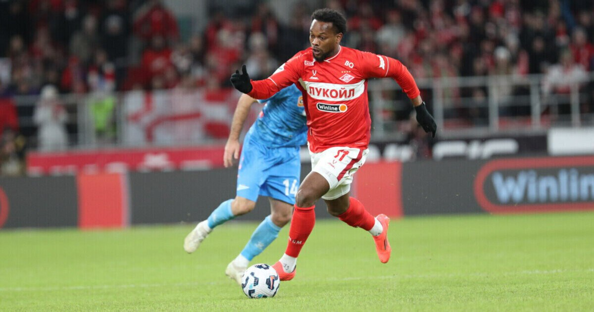 В Сети так любят поливать Соболева, что у него, мол, мало результативных действий за "Зенит".А у Ливая, например, купленного "Спартаком" за 20 млн евро,  0+0 в 9 матчах за "Спартак".