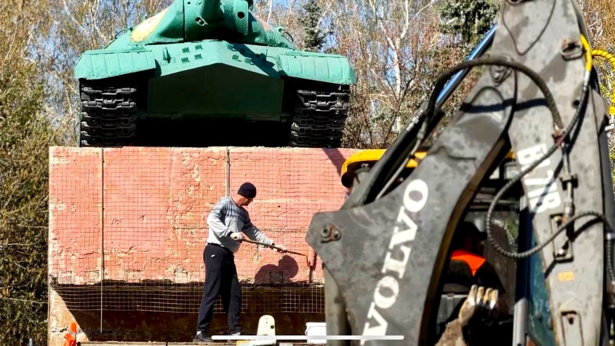    Югра отреставрирует памятник в Макеевке ко Дню Победы