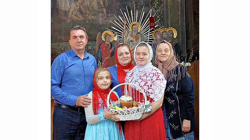    И засияем торжеством, и друг друга обнимем