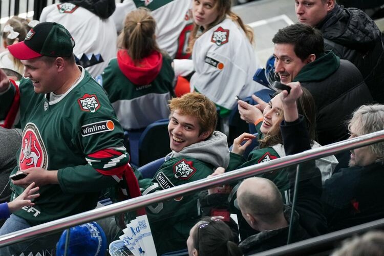    Рузиль Минекаев вновь сходил на хоккей.   
Фото: ak-bars.ru