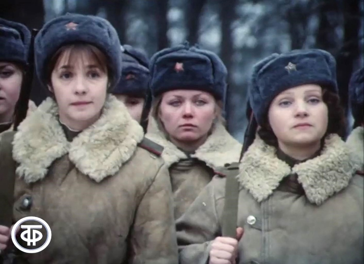 Кадр из фильма "Жанщины, которым повезло" (1989)