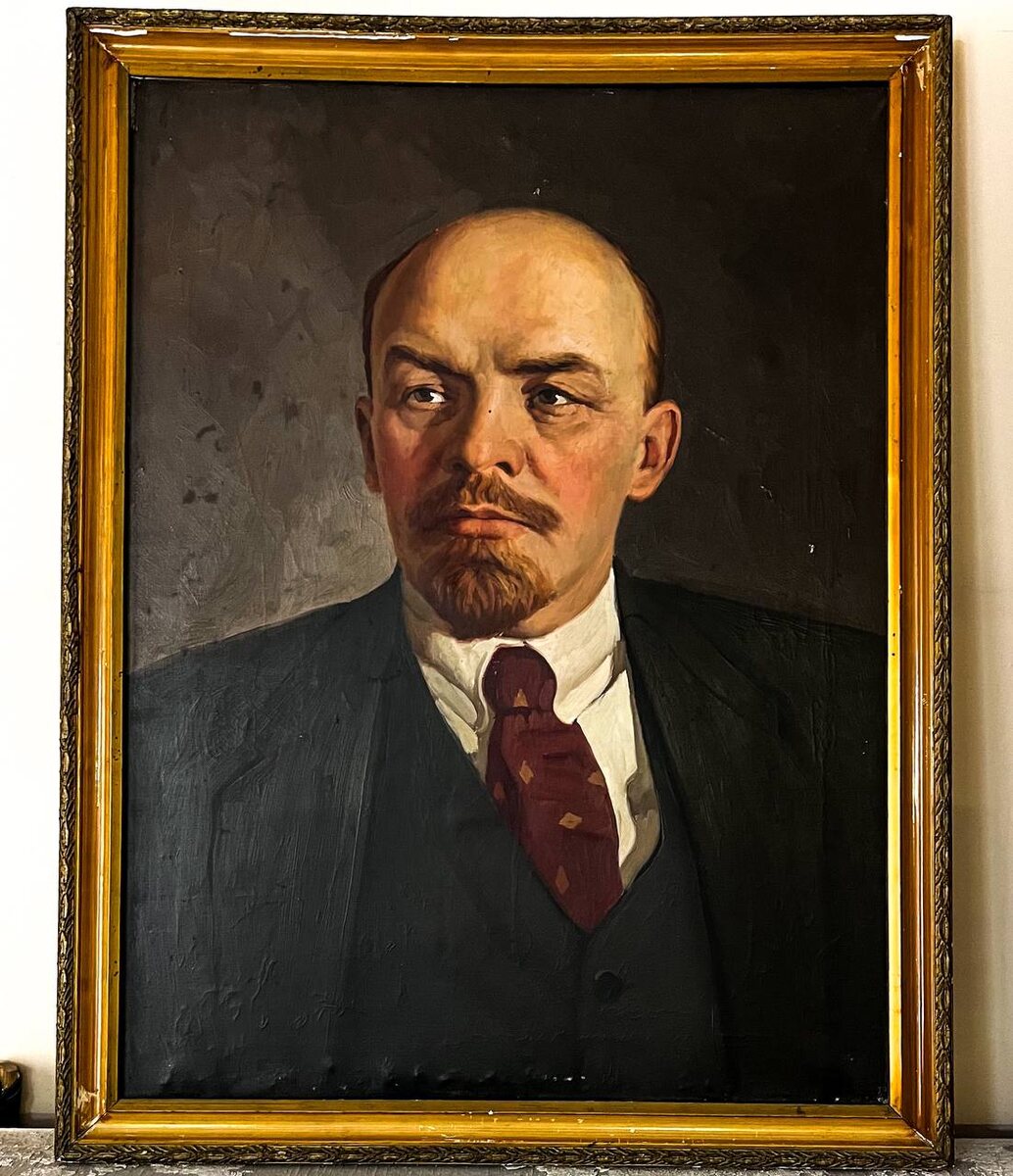 Картина В.И. Ленина в музее ГАУ Северного Зауралья