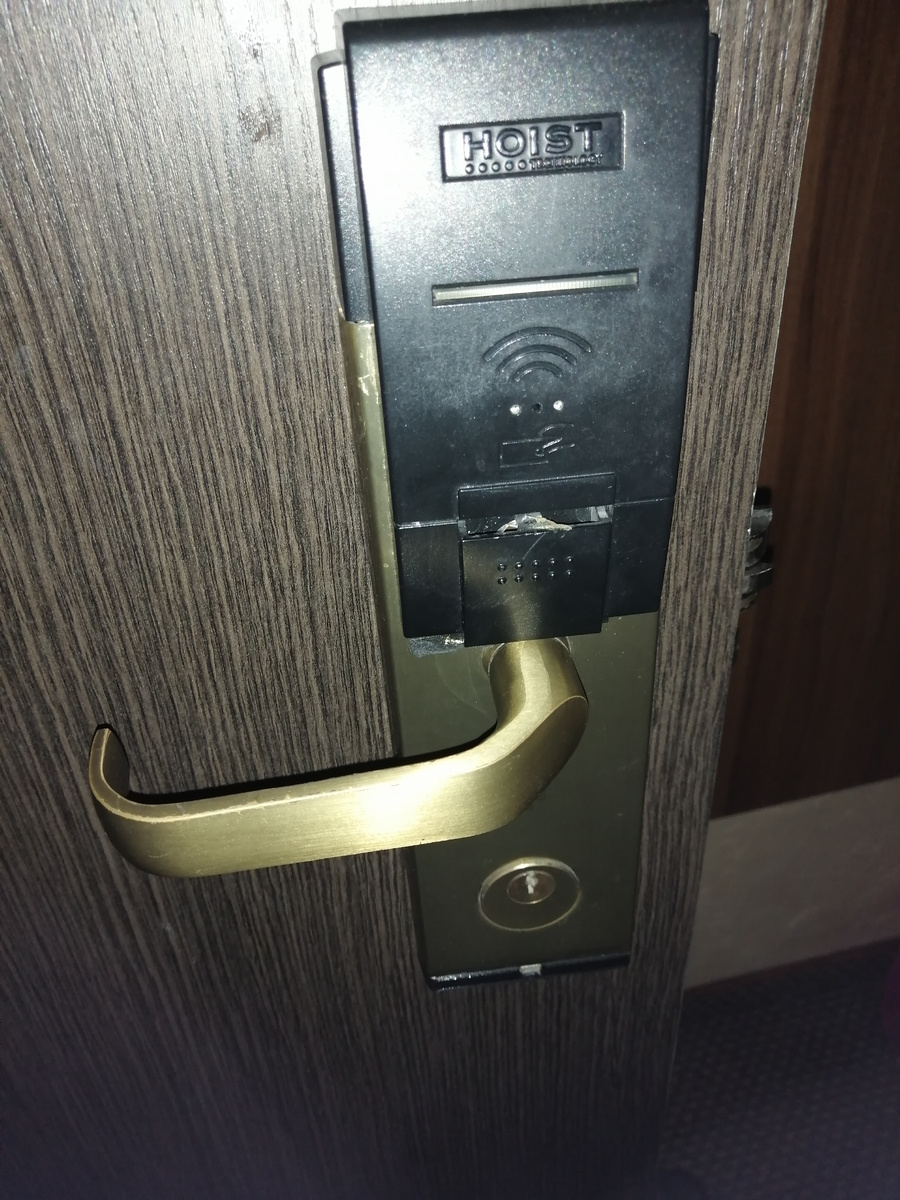 Держится на честном слове? 