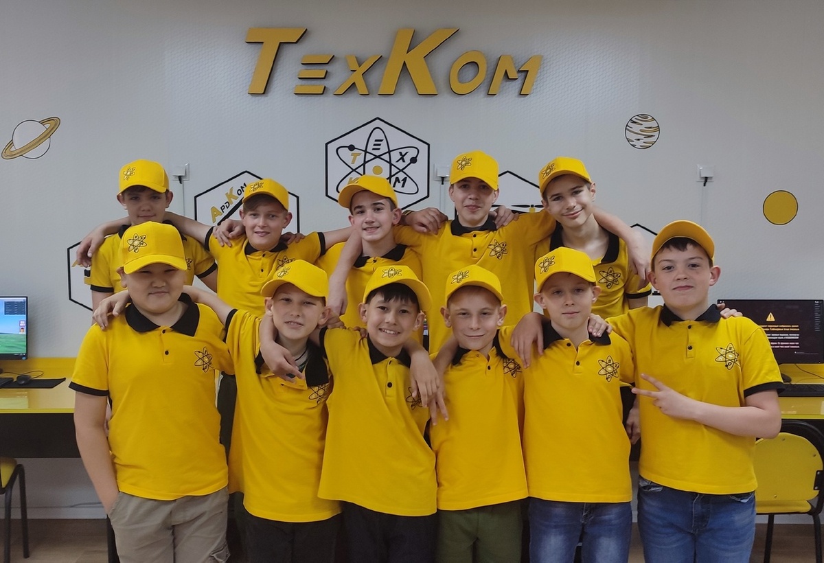 Клуб ТехКом (Технический Комаровский) создан в 2019 году на базе МБУ ДО центр «Ровесник» – дом «ЮНАРМИИ»