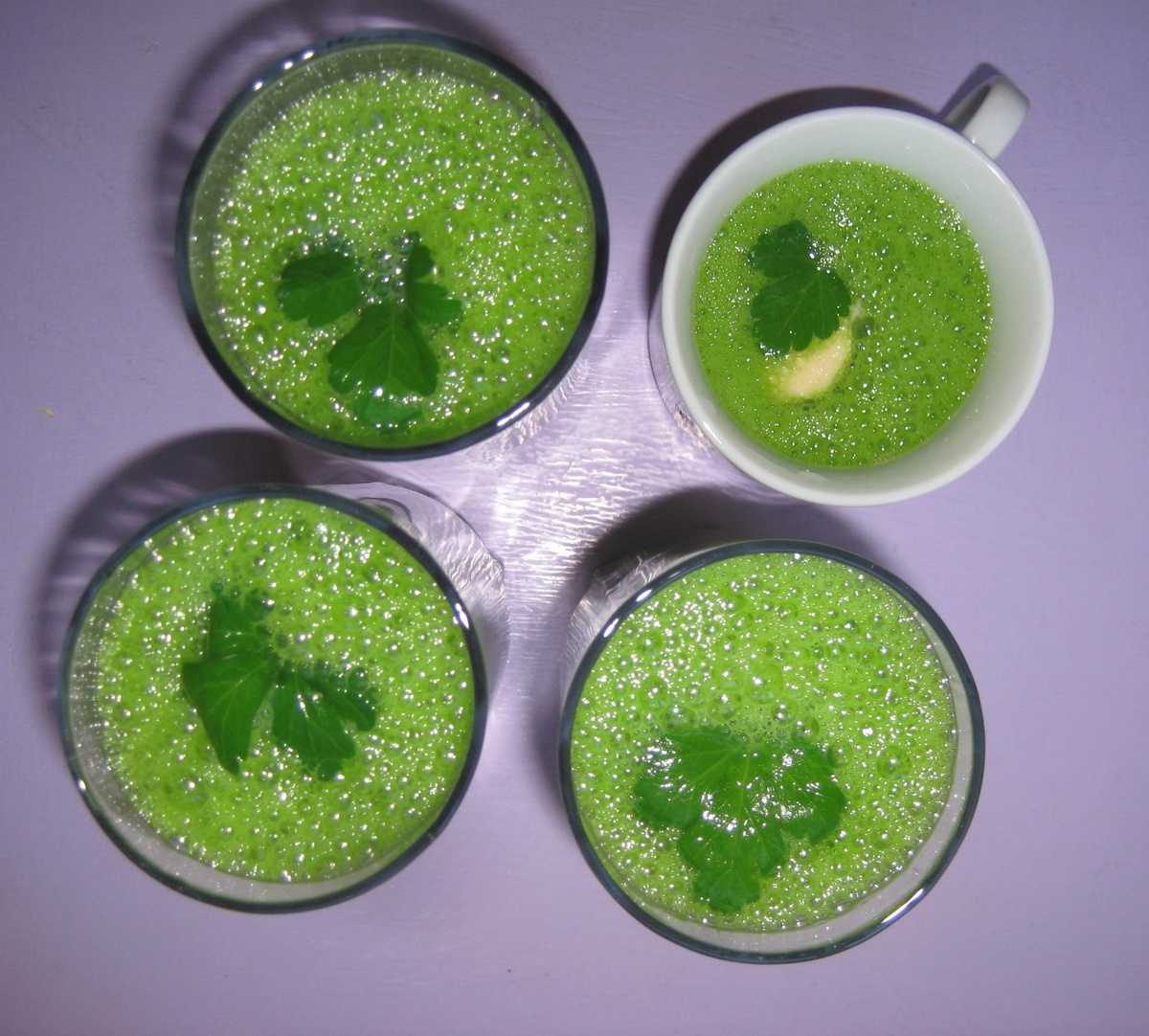 Мой смузи - с крапивой и петрушкой